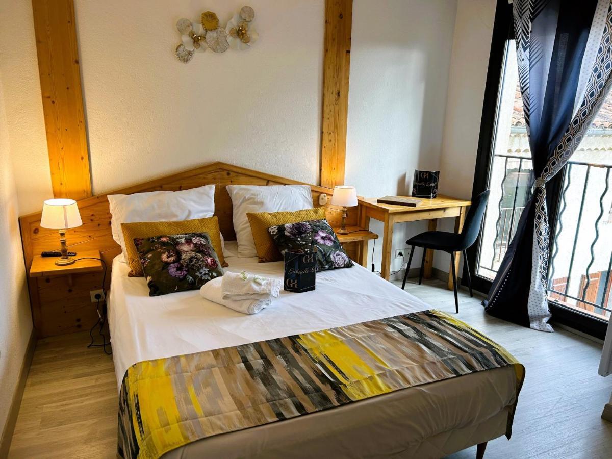 Gabrielle Hotel Еґін Номер фото