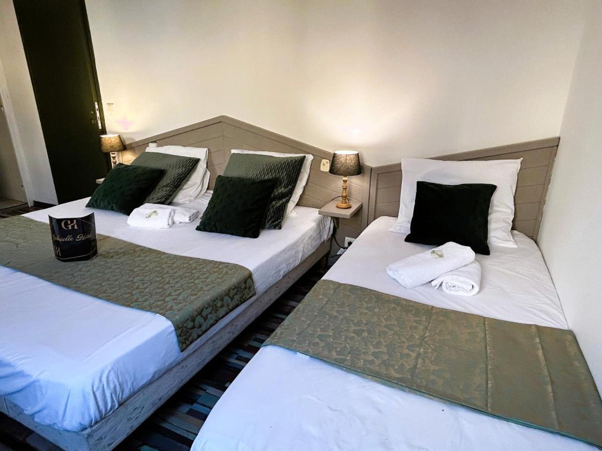 Gabrielle Hotel Еґін Номер фото