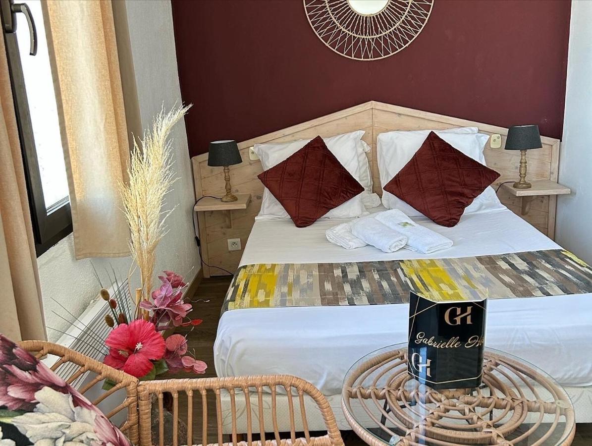 Gabrielle Hotel Еґін Номер фото