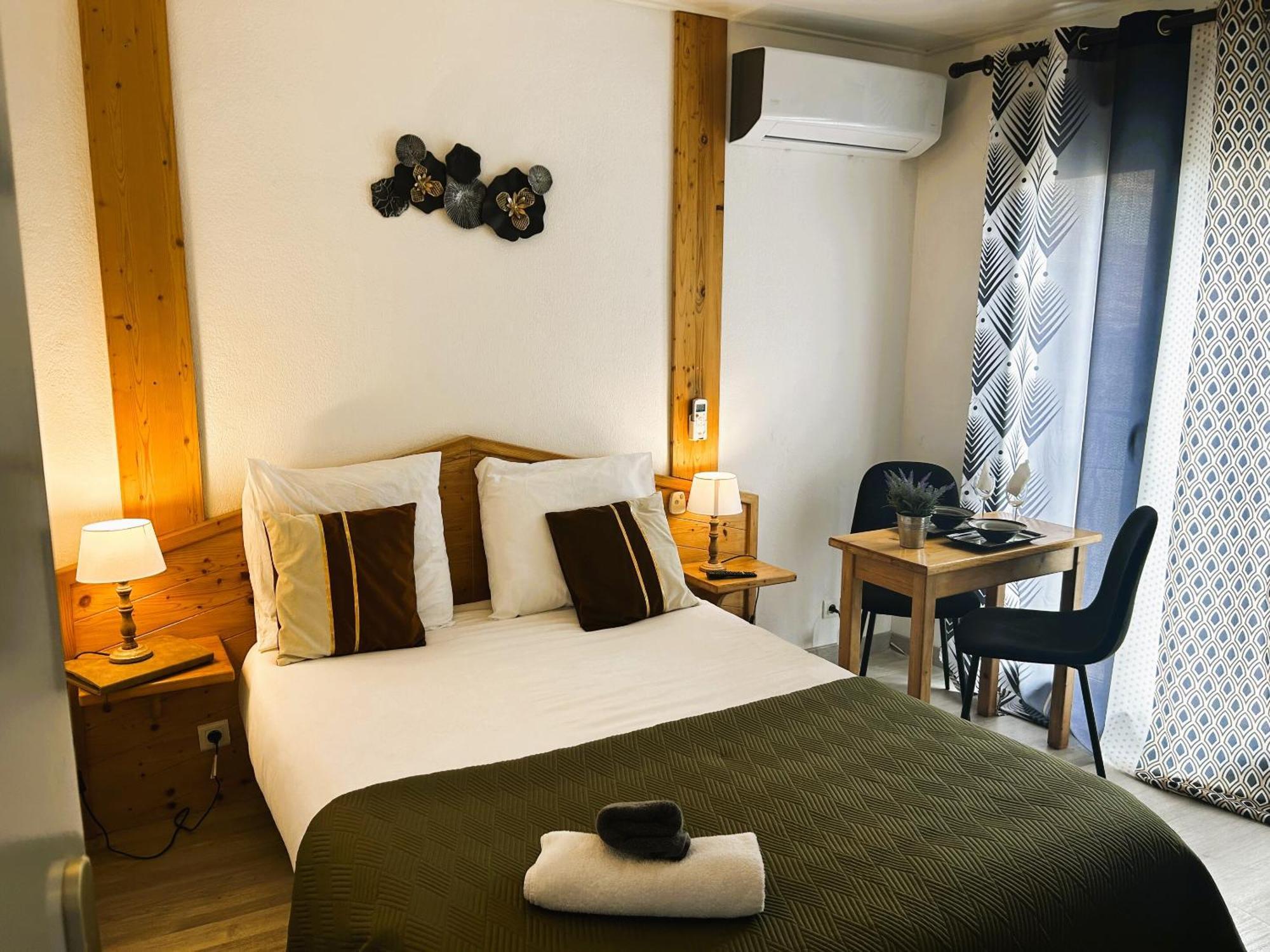 Gabrielle Hotel Еґін Номер фото
