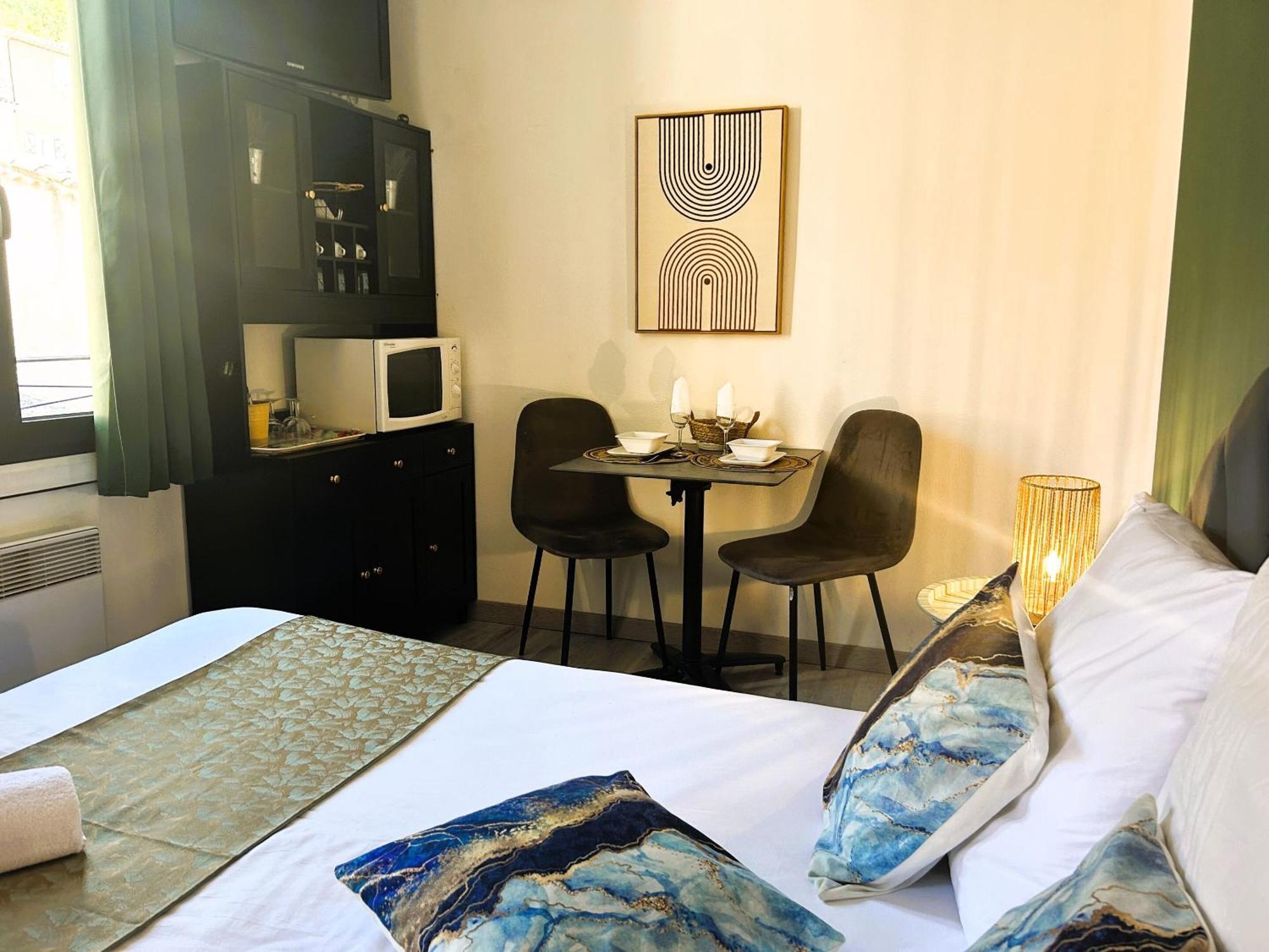 Gabrielle Hotel Еґін Екстер'єр фото