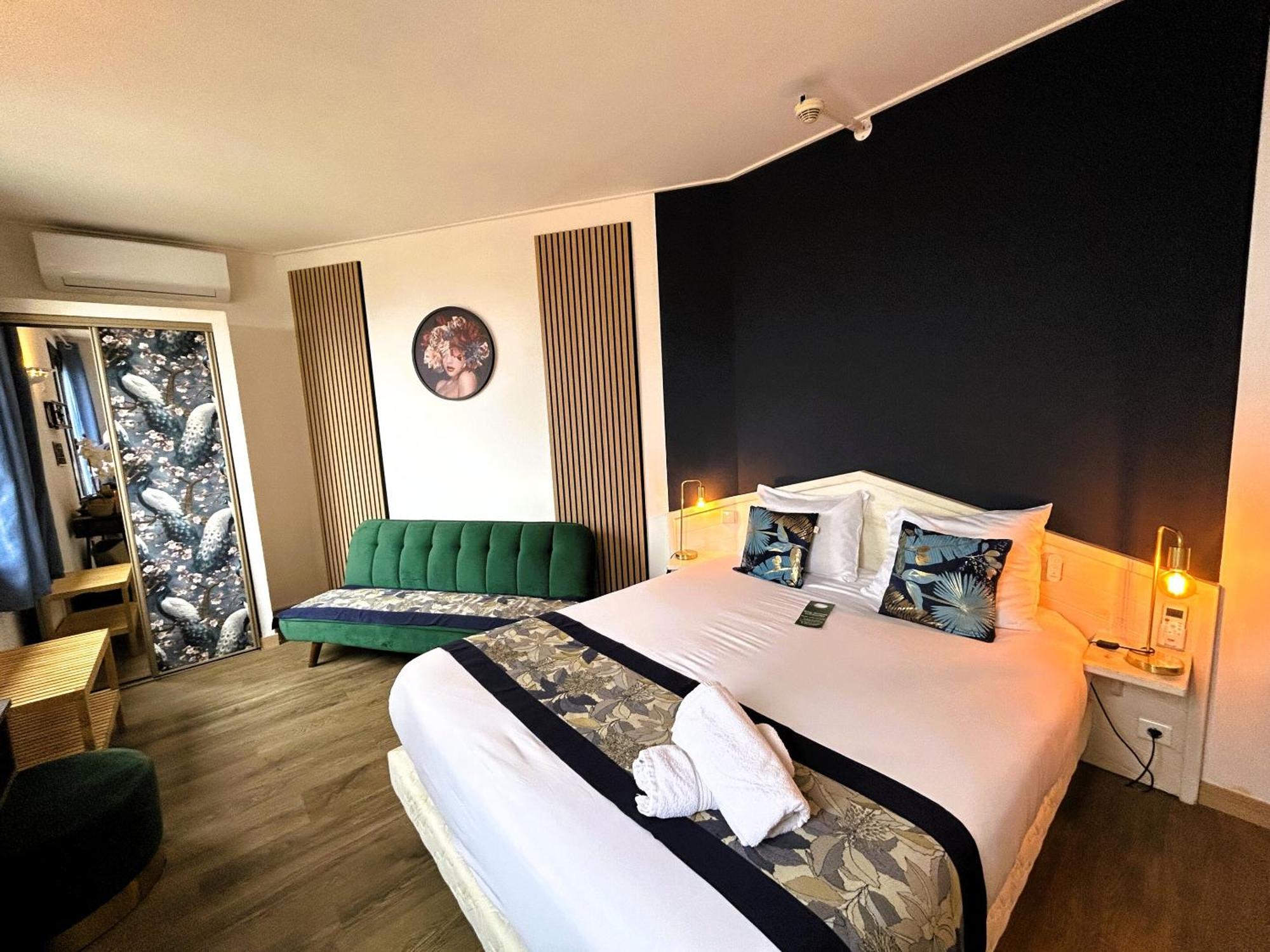 Gabrielle Hotel Еґін Номер фото